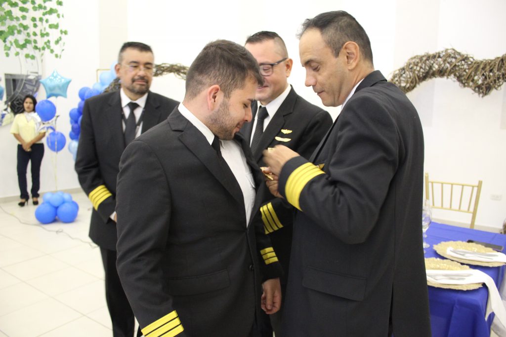 Graduación 2022 de Pilotos – Tripulantes de cabina de pasajeros y Técnicos Aeronáuticos.